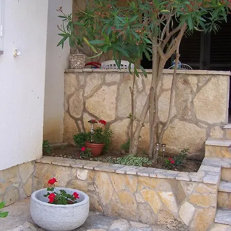 Apartman Ivana Povljana